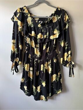 American Eagle Outfitters Off Shoulder Floral Printed Tie Sleeve Romper Size S